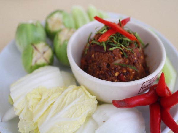 น้ำพริกปลาร้าผัด+ผักสด